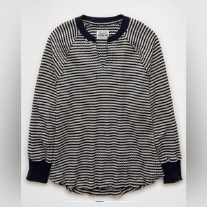 AE Big women’s Hug Notch Neck Waffle Sweatshirt color Navy size M